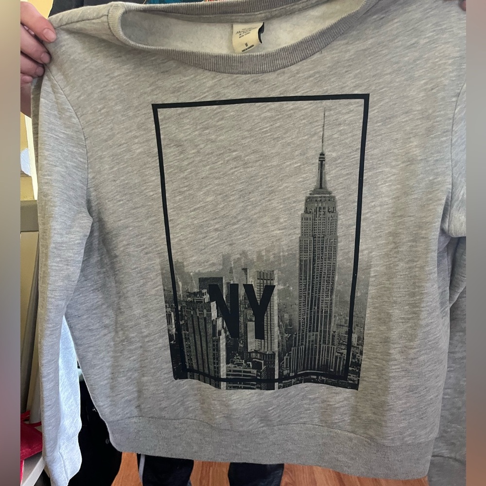 A&f basic sweatshirt